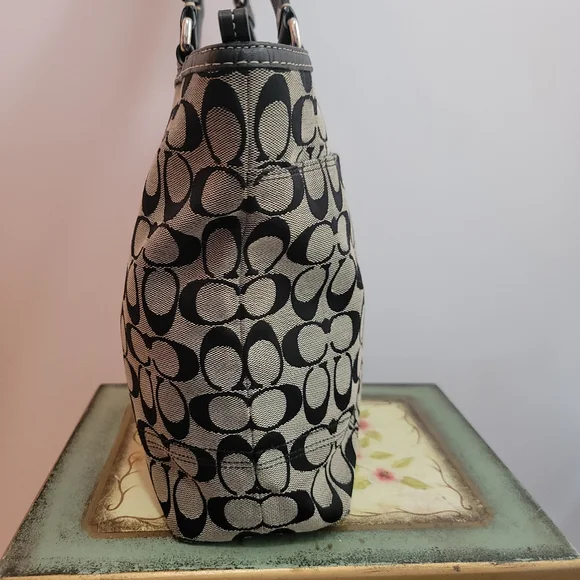 Coach Hadley Black and Gray Signature Canvas With Leather Trim Tote Bag - Picture 5 of 16